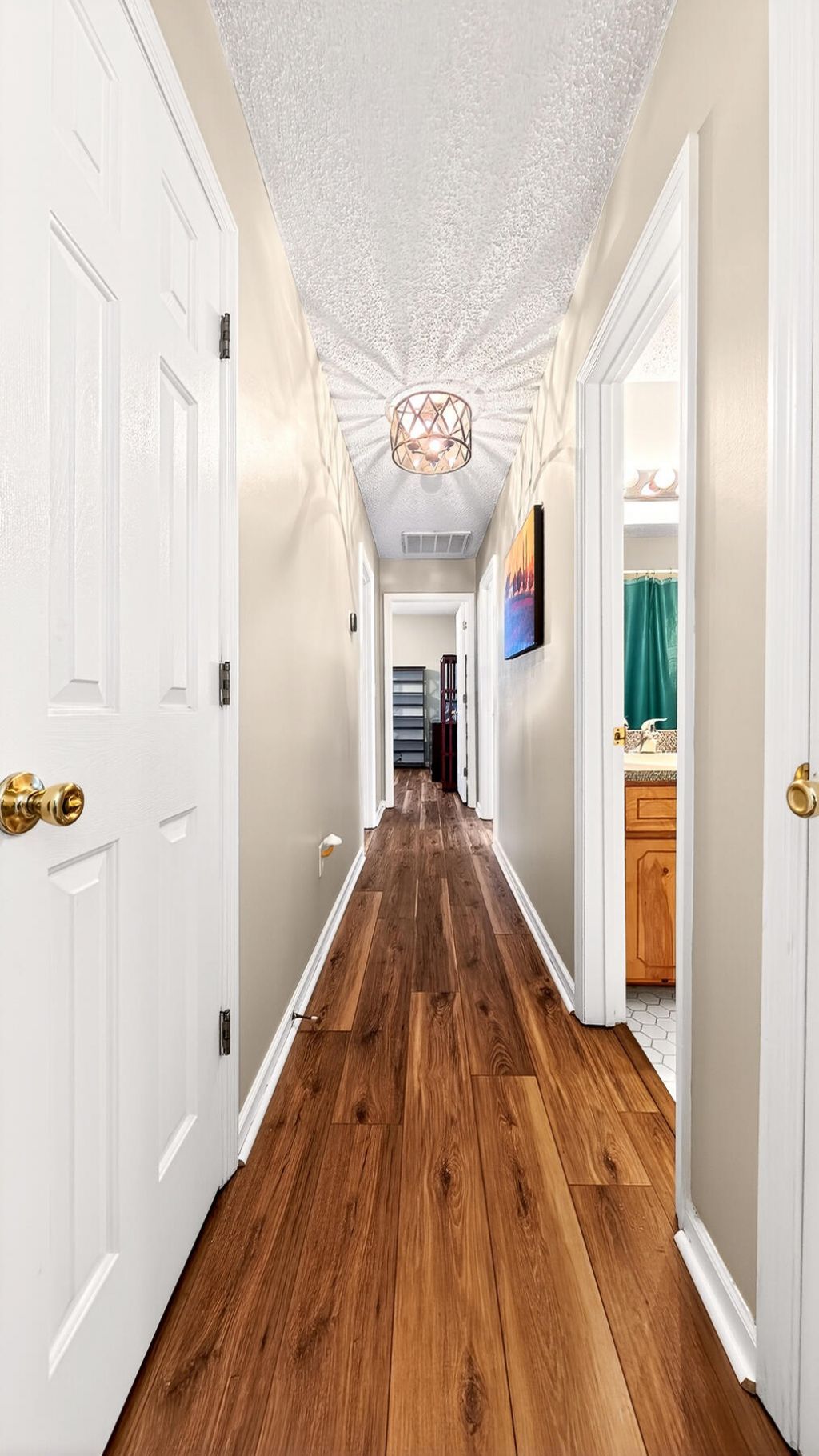 7670 Brookdale Boulevard Photo 28