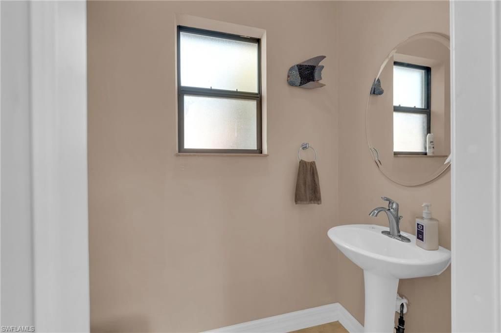 2604 SW 26th Ter , Cape Coral, FL 33914 Photo