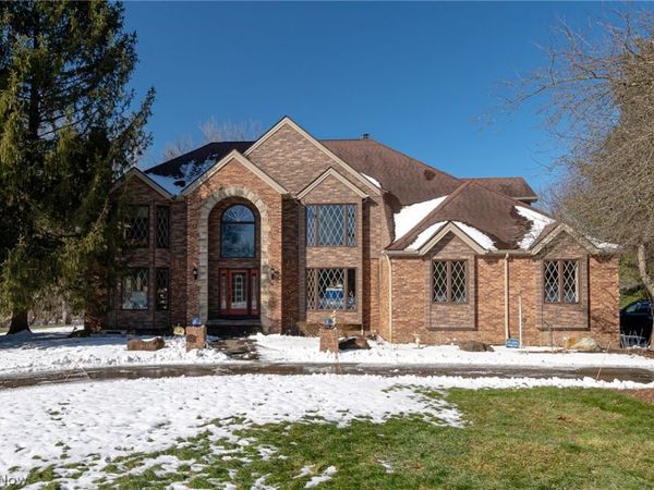 1200 River Road, Hinckley, OH 44233