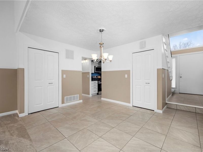 4559 Oakhill Boulevard, Amherst, OH 44053 Photo 10