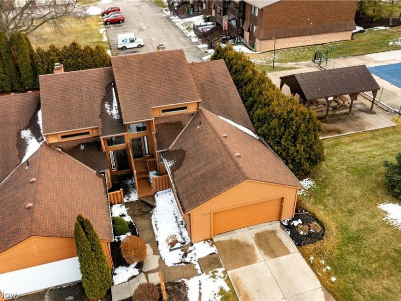 4559 Oakhill Boulevard, Amherst, OH 44053 Photo 3