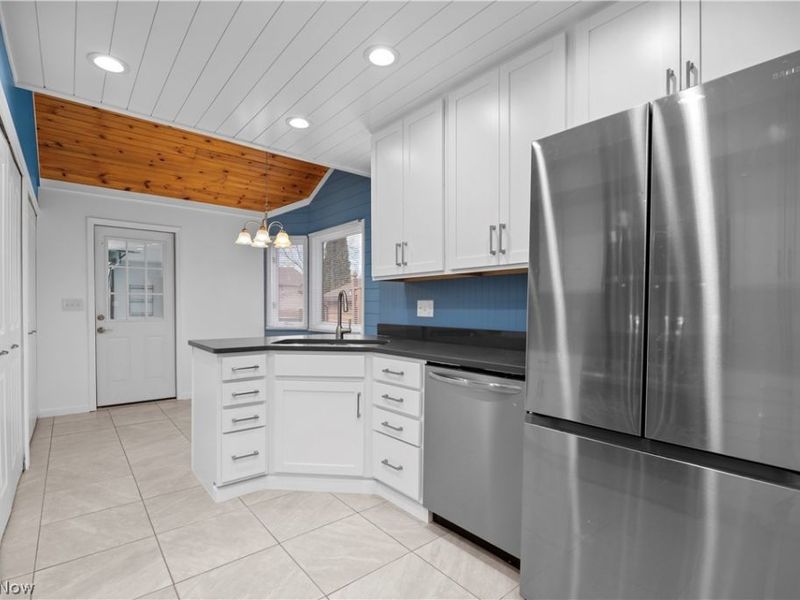 4559 Oakhill Boulevard, Amherst, OH 44053 Photo 32