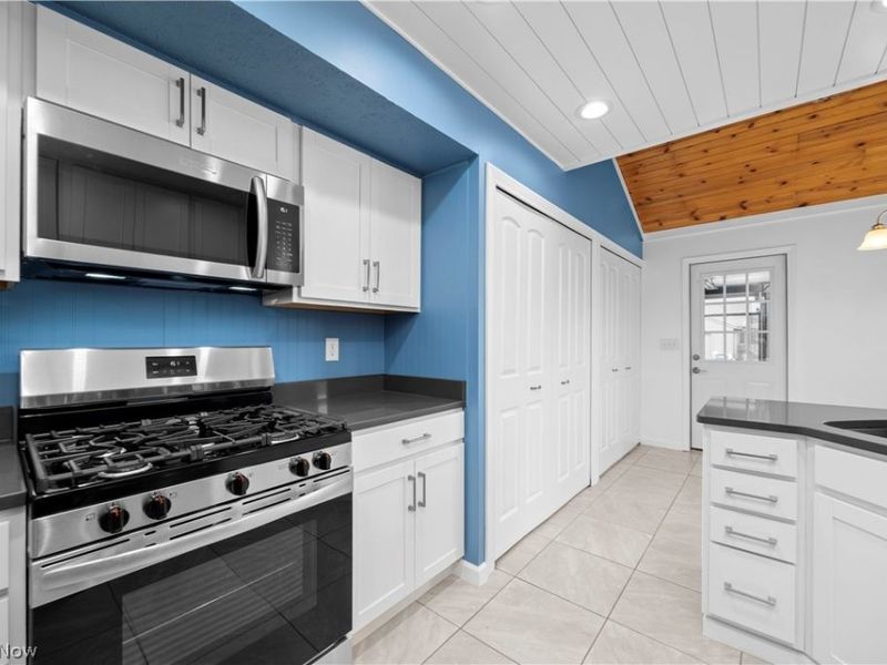 4559 Oakhill Boulevard, Amherst, OH 44053 Photo 34