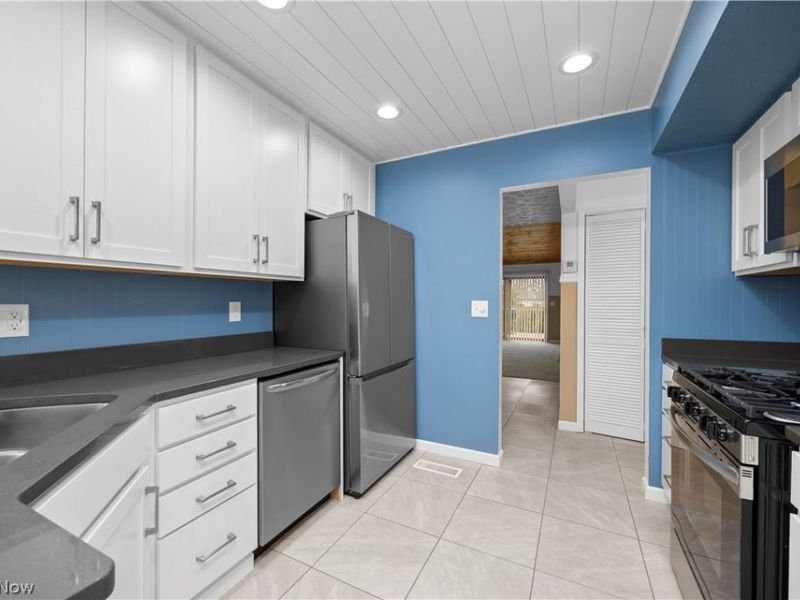 4559 Oakhill Boulevard, Amherst, OH 44053 Photo 35