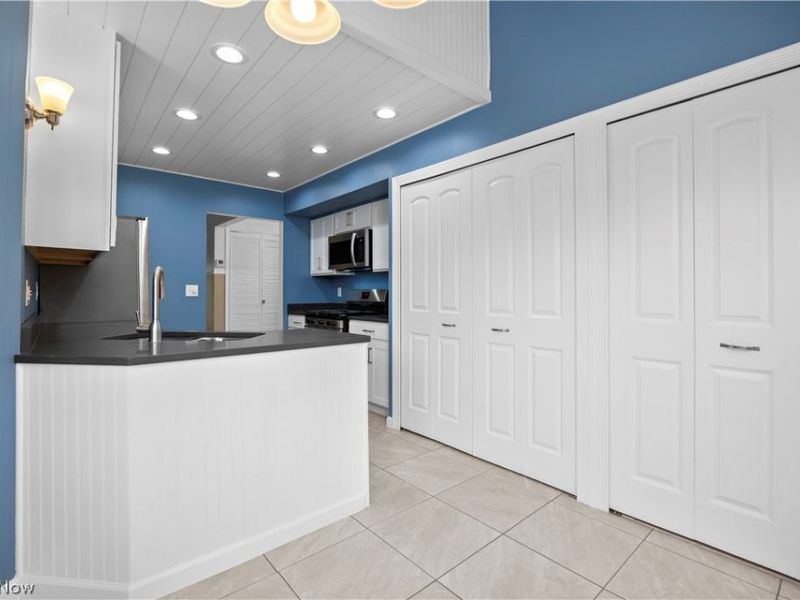 4559 Oakhill Boulevard, Amherst, OH 44053 Photo 37