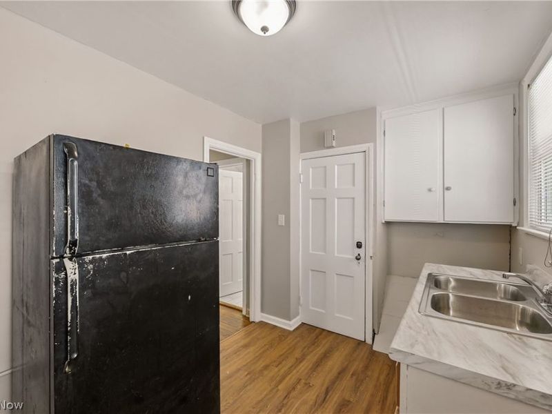 9518 Plymouth Avenue, Garfield Heights, OH 44125 Photo 16