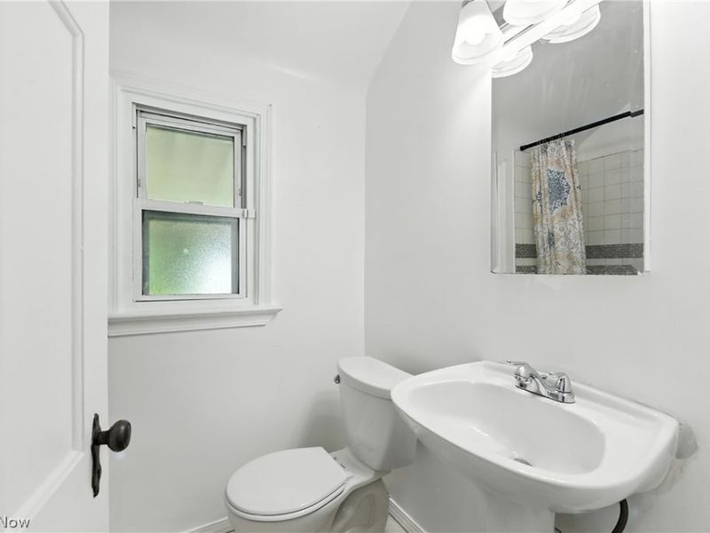 9518 Plymouth Avenue, Garfield Heights, OH 44125 Photo 27