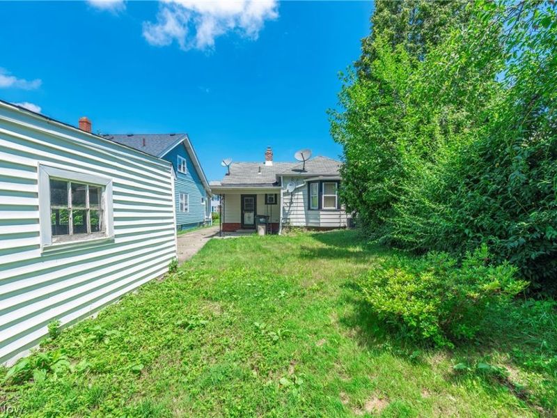 9518 Plymouth Avenue, Garfield Heights, OH 44125 Photo 4