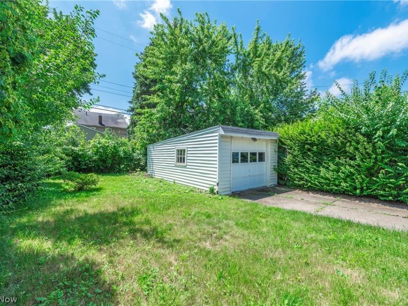 9518 Plymouth Avenue, Garfield Heights, OH 44125 Photo 5