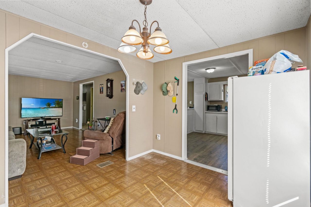 500 Palmetto St.  Photo 9