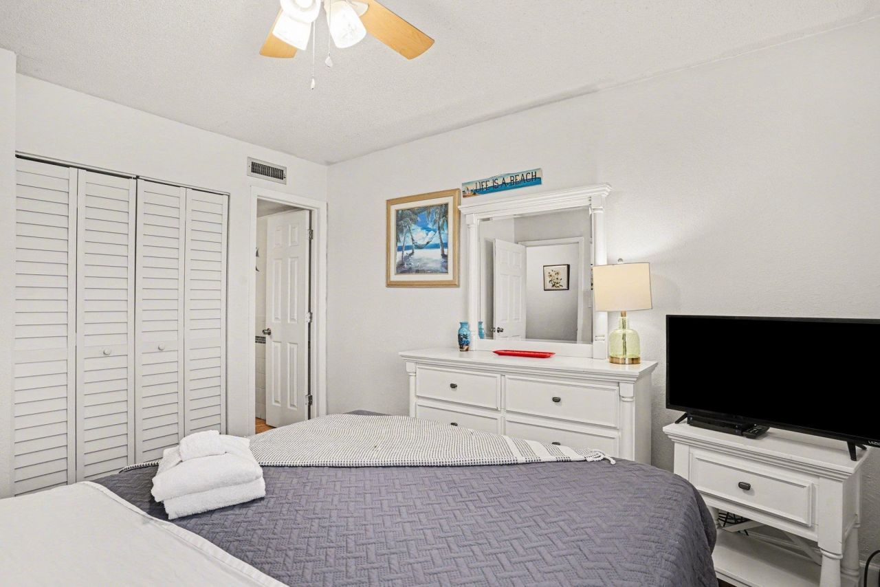 1012 N Waccamaw Dr.  Photo 13