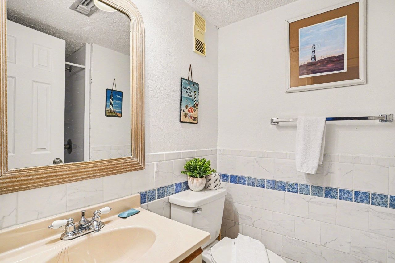 1012 N Waccamaw Dr.  Photo 15