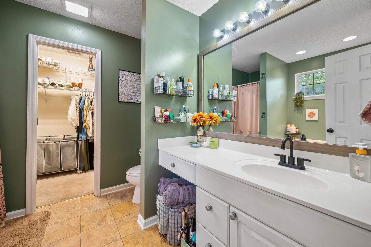 335 Ashwood Ln. Photo 16