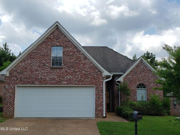 105 River Ridge Court, Pearl, MS 39208