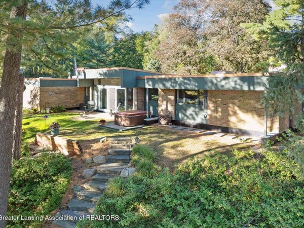 6428 Olympus Drive, Clarkston, MI 48346