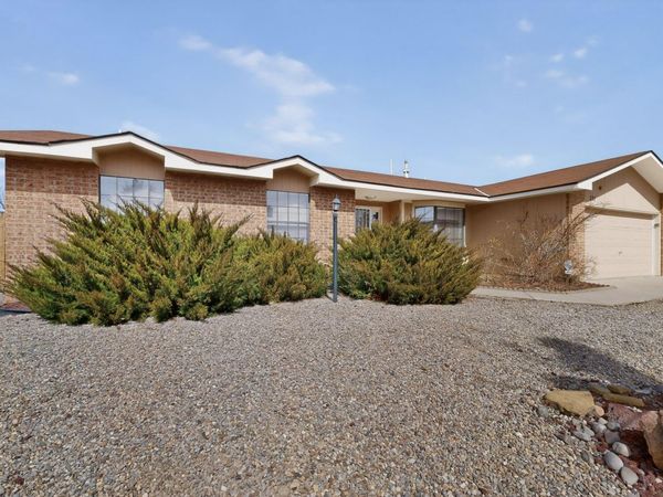 331 Nicklaus Drive SE, Rio Rancho, NM 87124