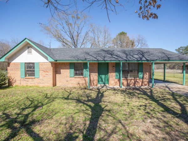 30 Military Chapel Ln, Steens, MS 39766