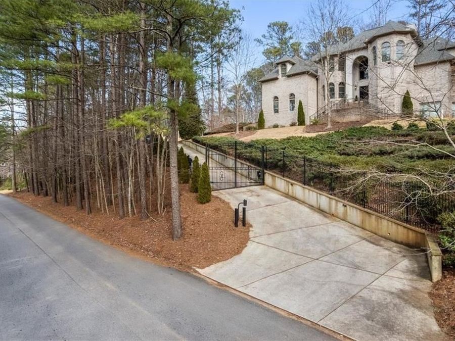 Property Image 8