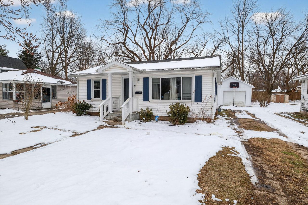 208 Sherwood Street, Dowagiac, MI 49047 Main Photo