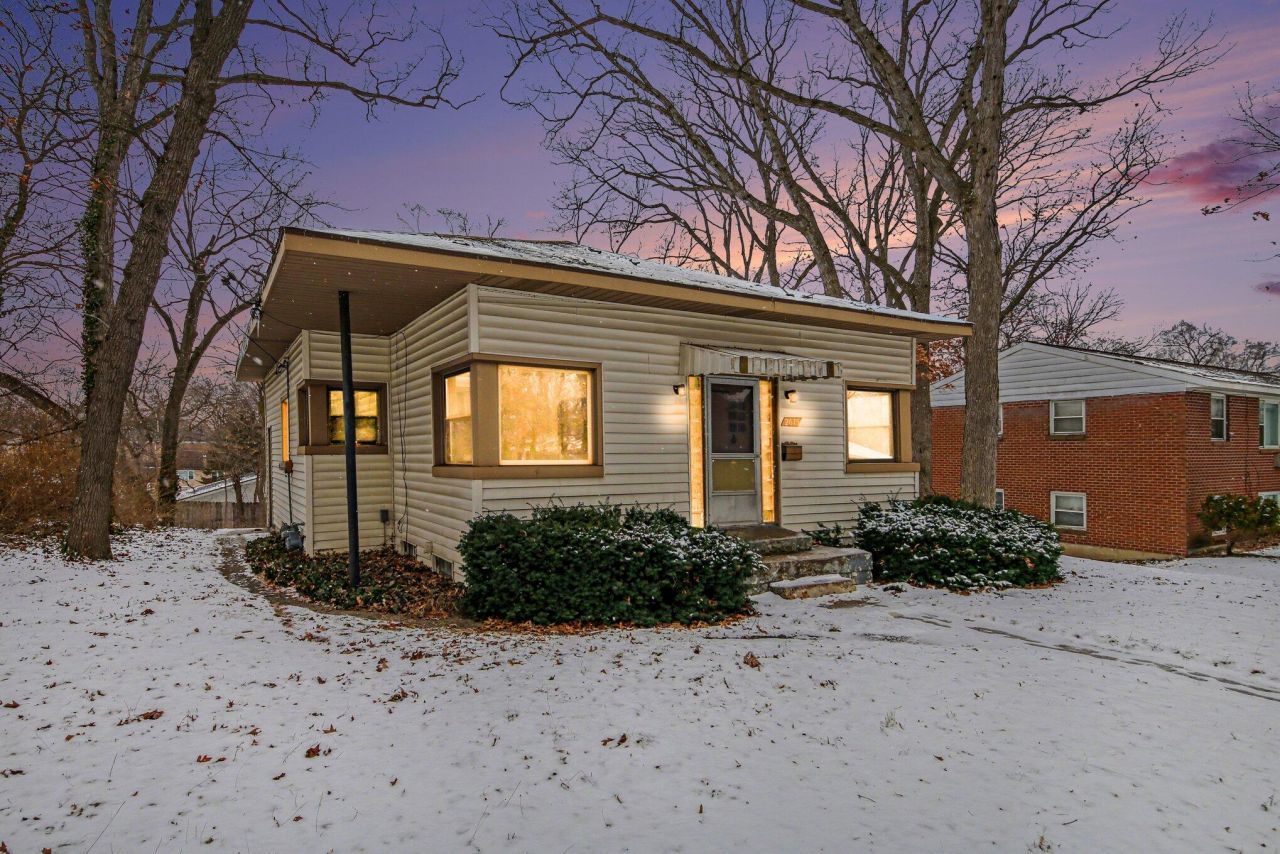 2675 Woodward Avenue Sw, Wyoming, MI 49509 Main Photo