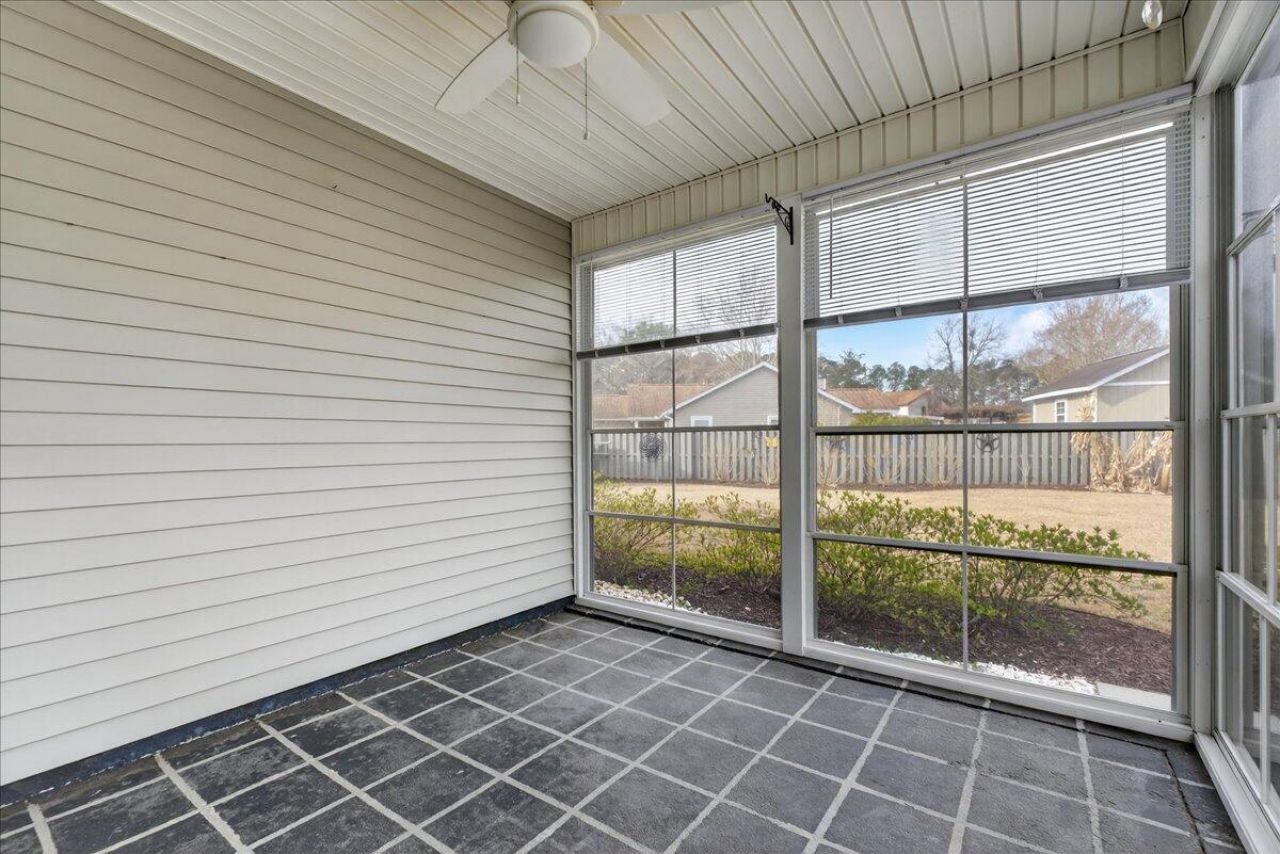 201 Ash Court Photo 17