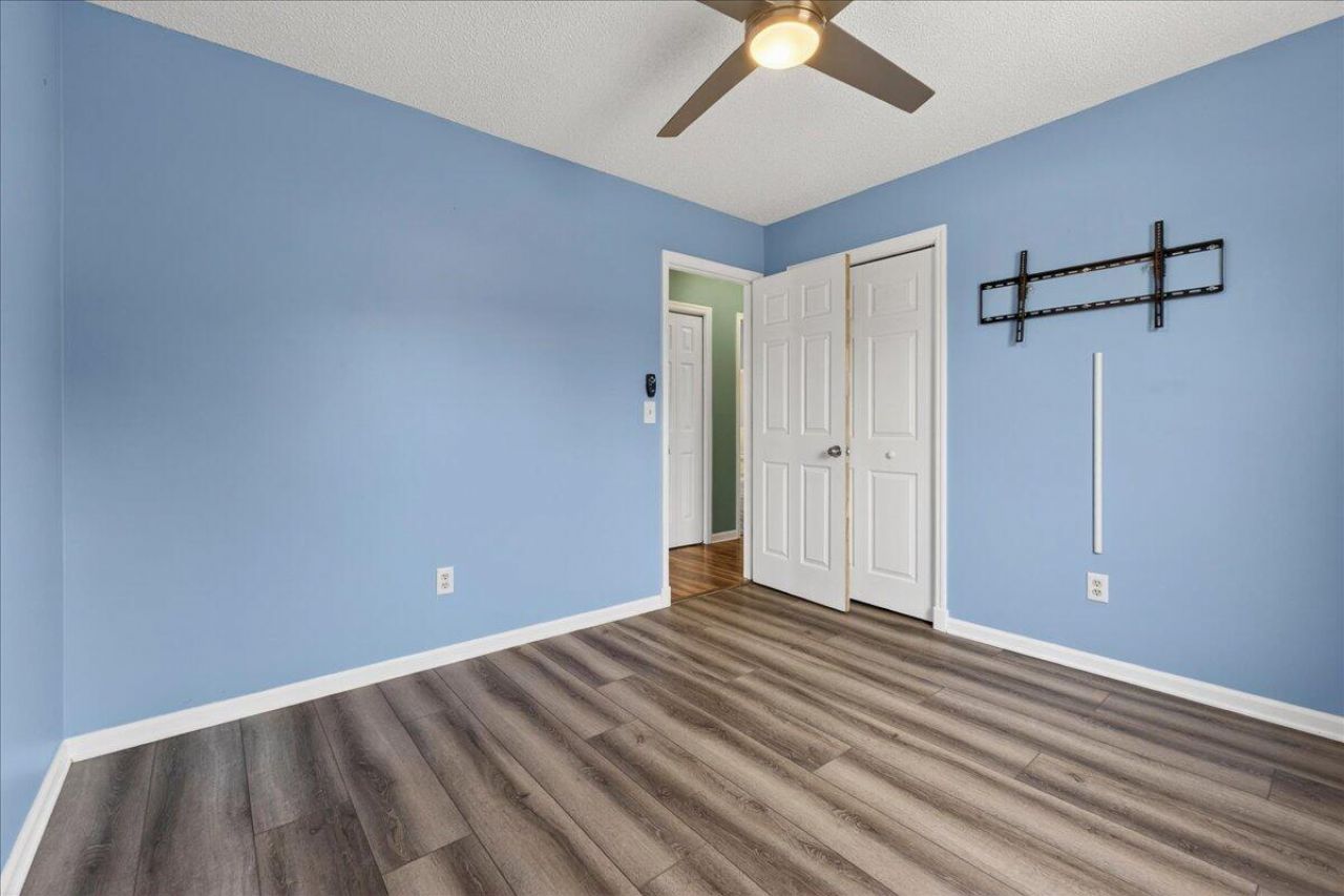 201 Ash Court Photo 21