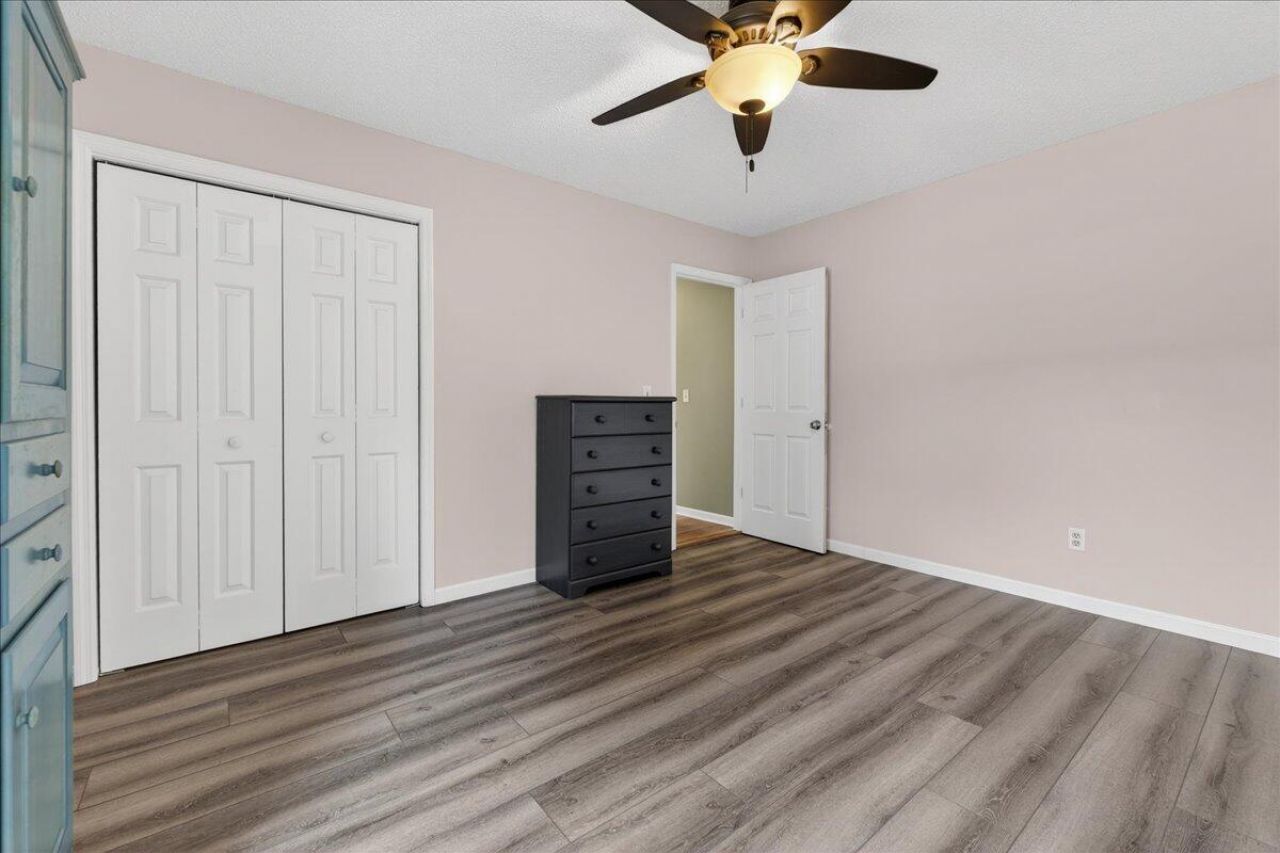 201 Ash Court Photo 25