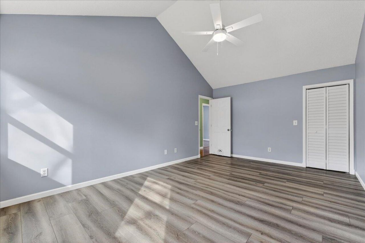 201 Ash Court Photo 27