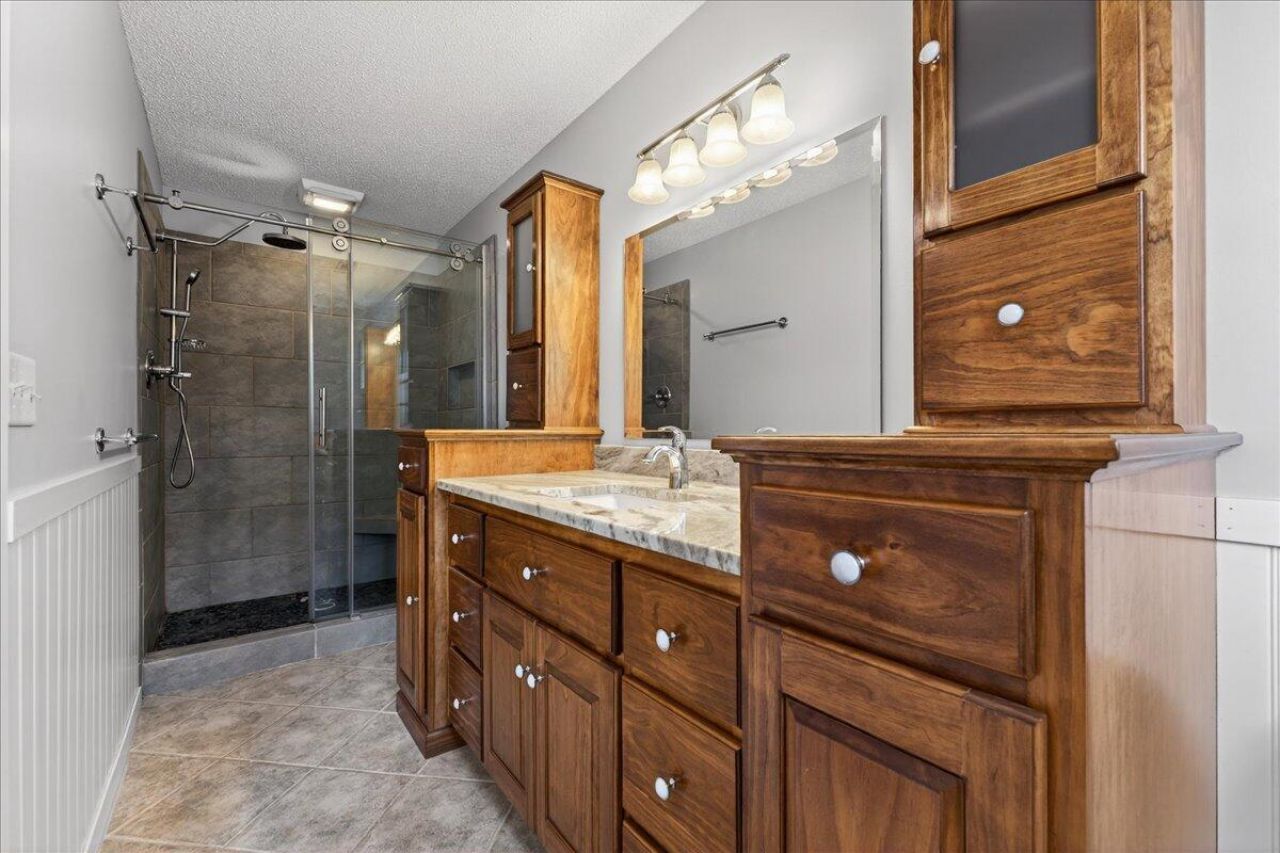 201 Ash Court Photo 29