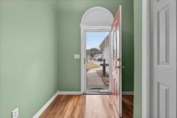 201 Ash Court photo 4