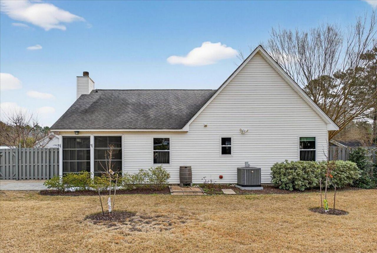 201 Ash Court Photo 40