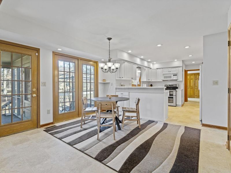 1114 Forest View Court , Westerville, OH 43081 Photo 14