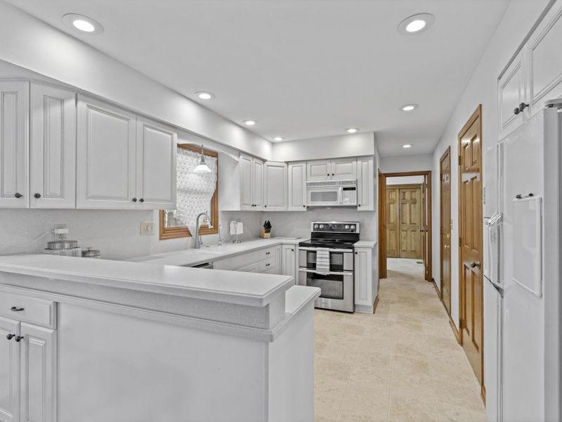 1114 Forest View Court , Westerville, OH 43081 Photo 15