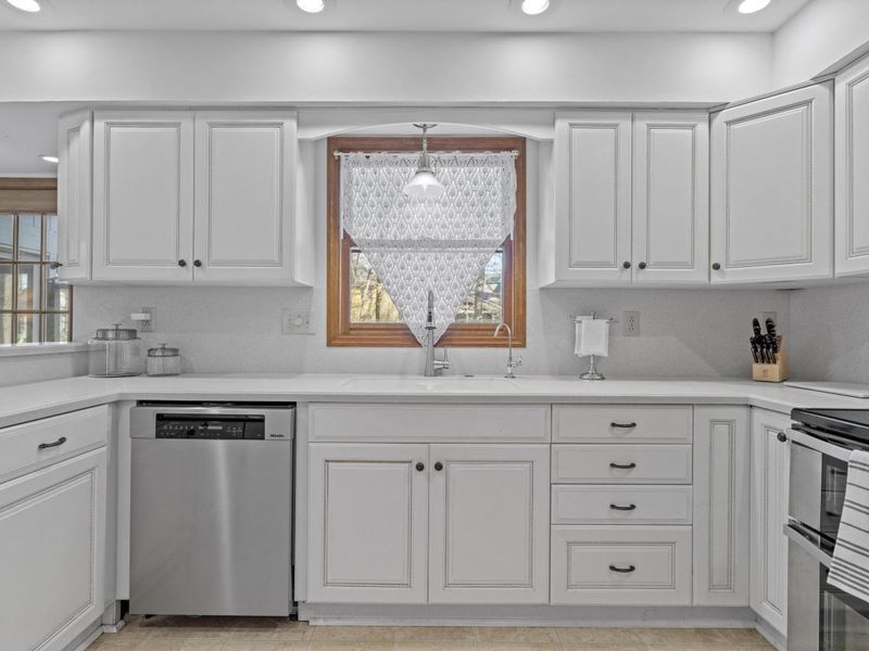 1114 Forest View Court , Westerville, OH 43081 Photo 17