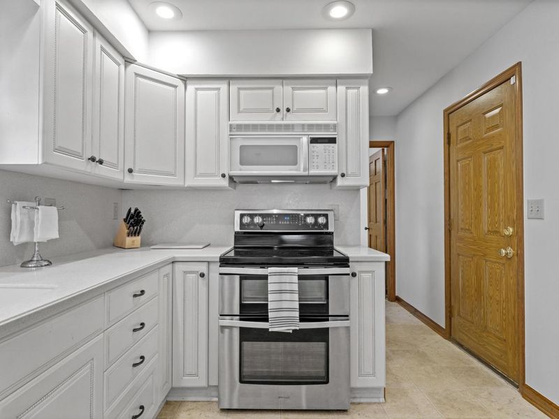 1114 Forest View Court , Westerville, OH 43081 Photo 18