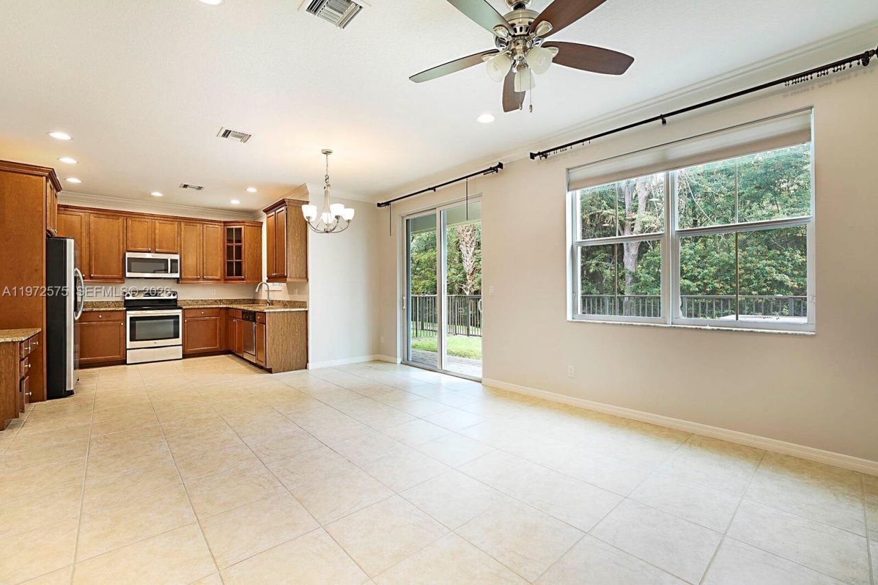 4631 Mediterranean Cir , Unit 4631, Palm Beach Gardens, FL 33418 Photo