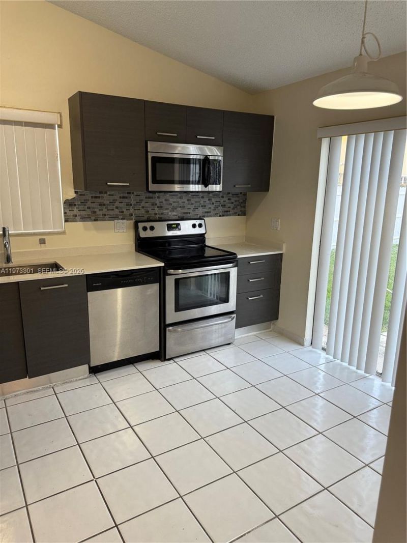 14450 SW 95th Ter, Miami, FL 33186 Photo