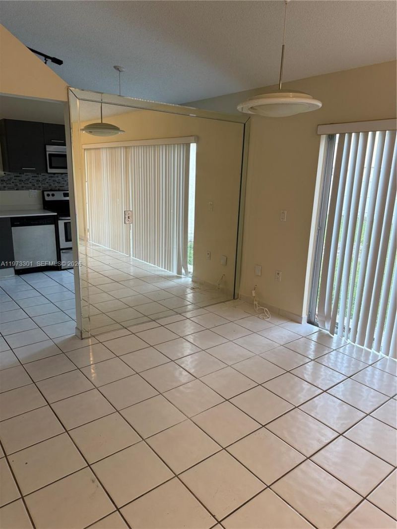 14450 SW 95th Ter, Miami, FL 33186 Photo