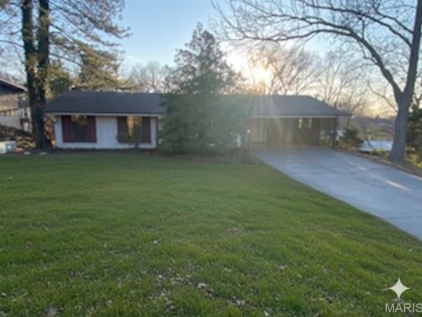 141 Meadowlark Drive, Unincorporated, MO 63146