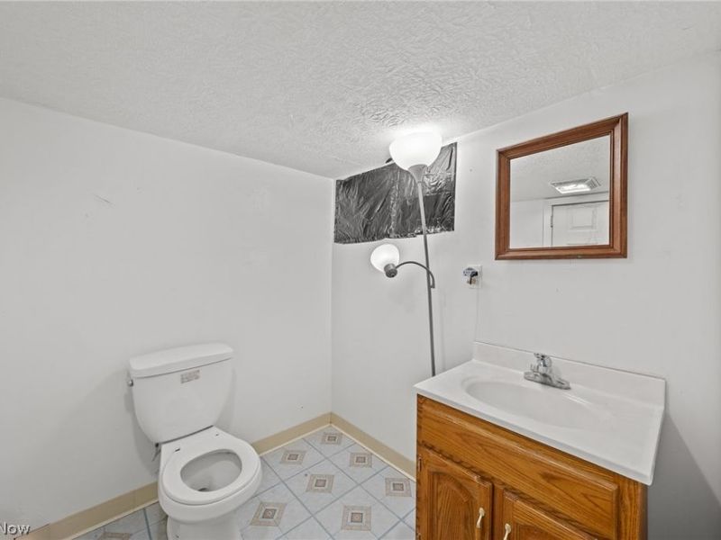 1410 Colonial Boulevard NE, Canton, OH 44714 Photo 25