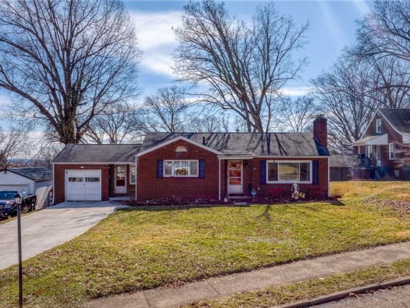 1410 Colonial Boulevard NE, Canton, OH 44714 Photo 27