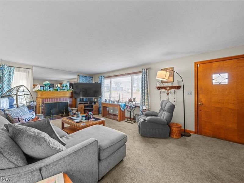 1410 Colonial Boulevard NE, Canton, OH 44714 Photo 6