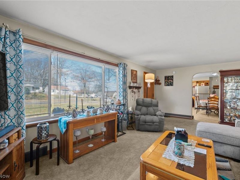 1410 Colonial Boulevard NE, Canton, OH 44714 Photo 8