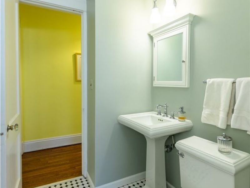 2548 Overlook Road, Cleveland, OH 44106 Photo 16