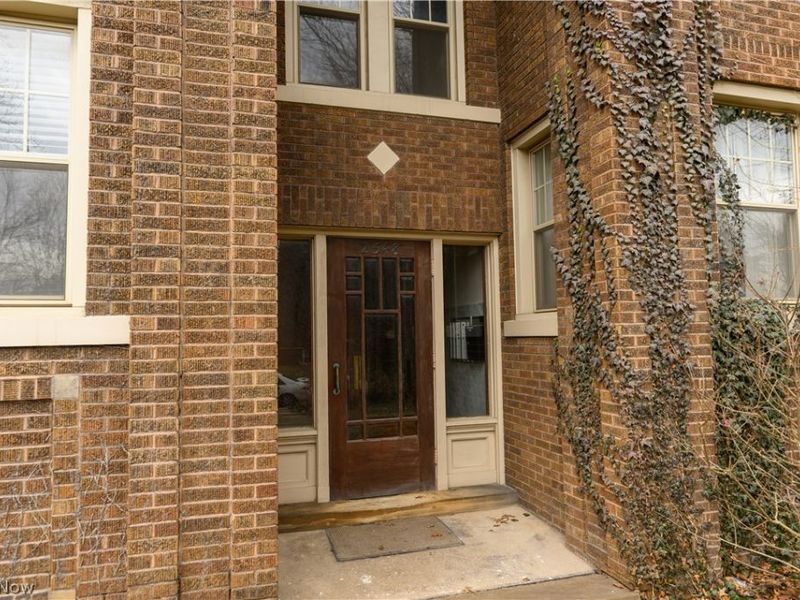 2548 Overlook Road, Cleveland, OH 44106 Photo 19