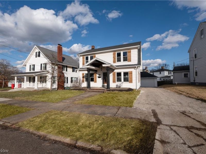 736 17th Street NE, Massillon, OH 44646 Photo 2