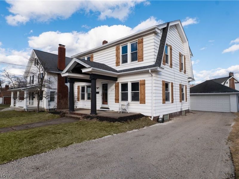 736 17th Street NE, Massillon, OH 44646 Photo 3