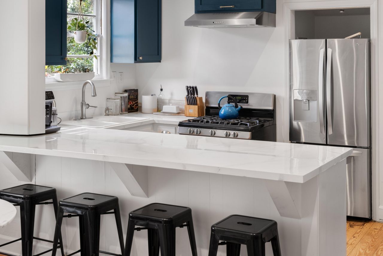 106 Hickory Street Photo 11