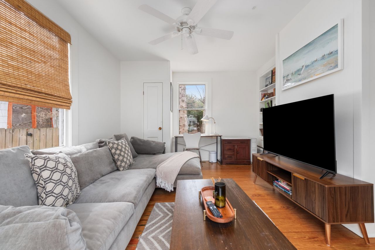 106 Hickory Street Photo 7