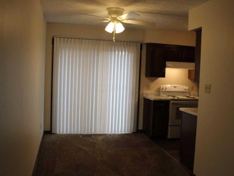 390-404 Edinburgh Road, Dublin, OH 43017 Photo 18